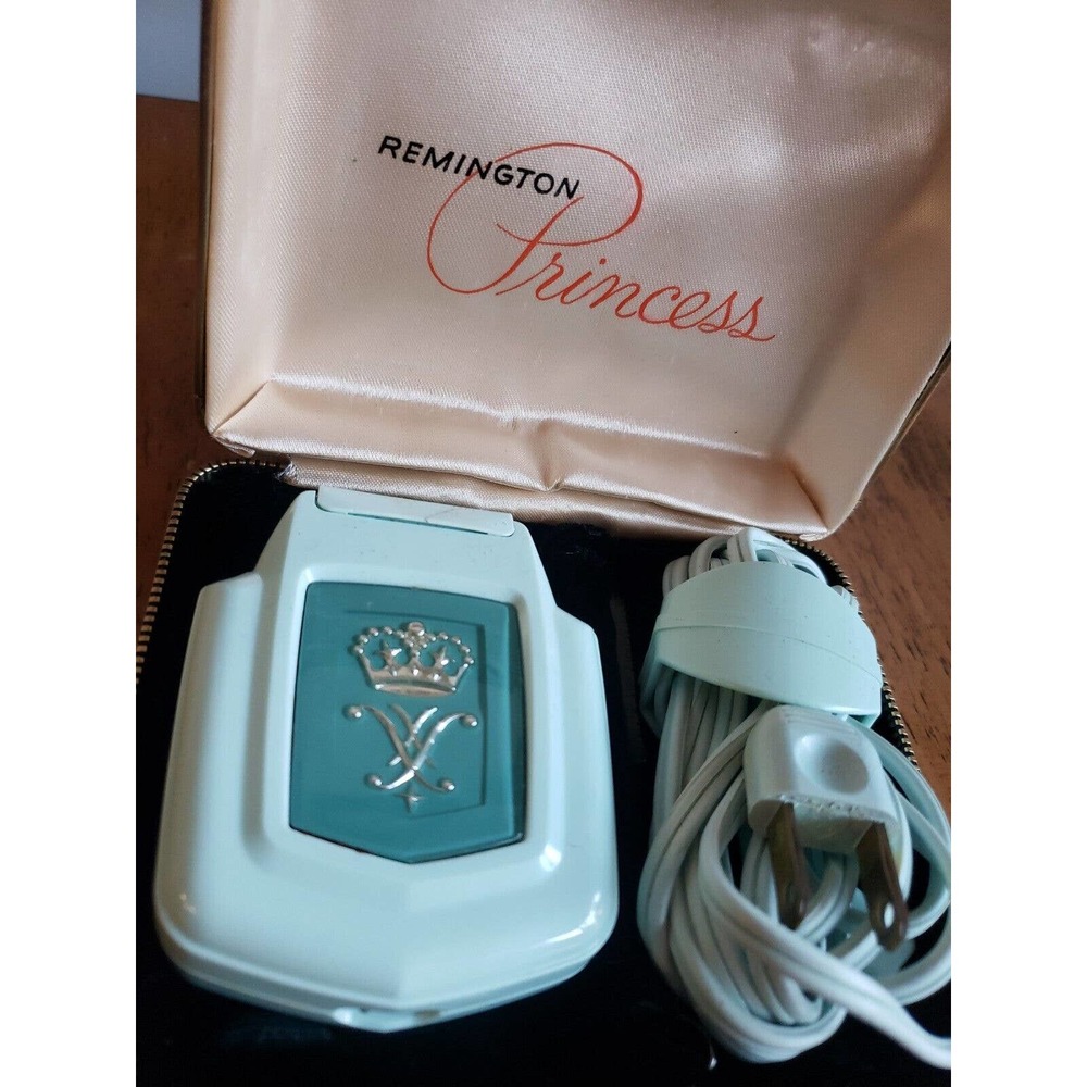 Vintage Remington Princess electric shaver razor w/box, cord & cleaning brush - Picture 2 of 6